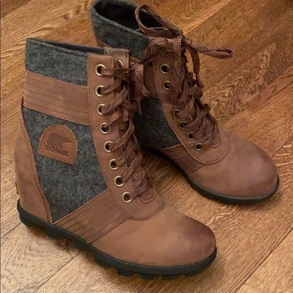 Sorel Lexie Wedge. Worn a few times only - Picture 2 of 2